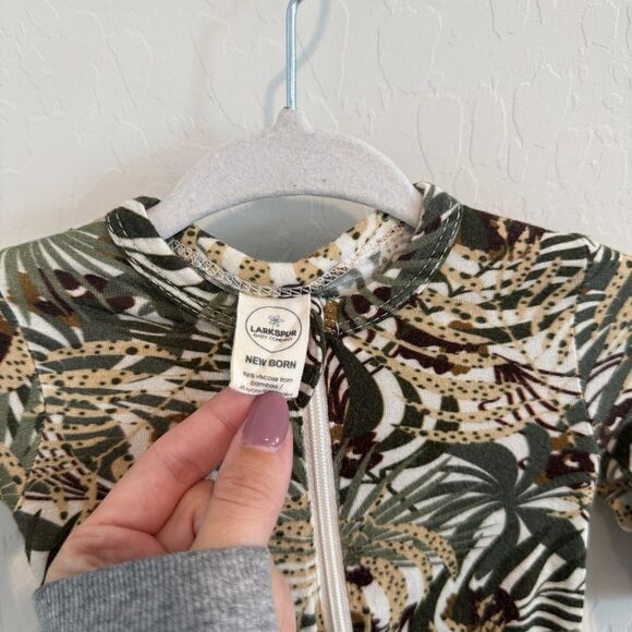 Larkspur Baby Jungle Leaf Print Bamboo Footie Zippy Pajama - Picture 2 of 4